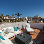 Holiday home Spanish Style, Elegant 3 Bedroom - 5 Minutes From The Beach! Marbella